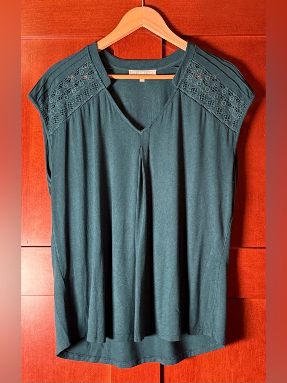 Daniel Rainn Deep Teal Crochet Yoke Sleeveless V-Neck Top Size XL